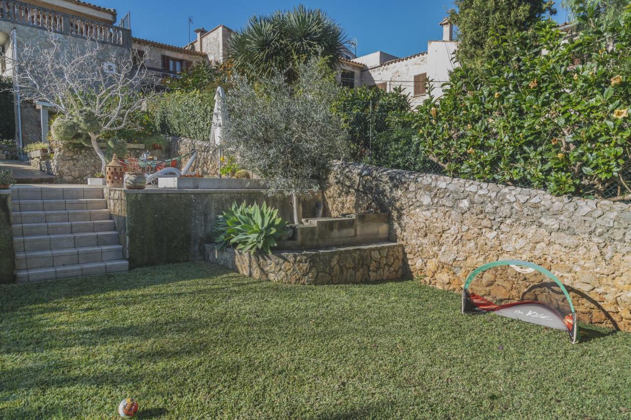 Villa Es Puig Búger Buitenkant foto
